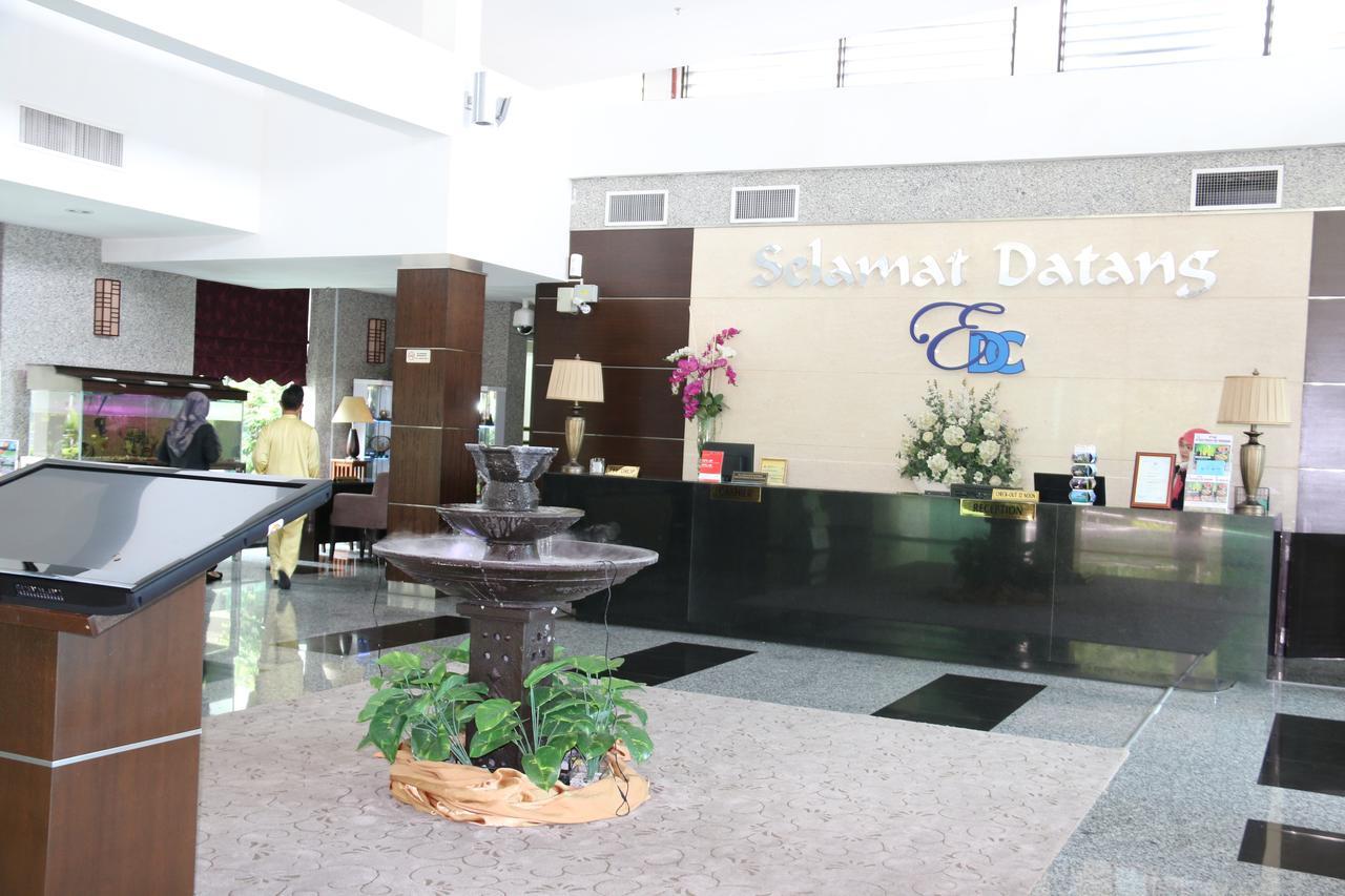 Edc Uum Sintok Hotel Sintuk Buitenkant foto