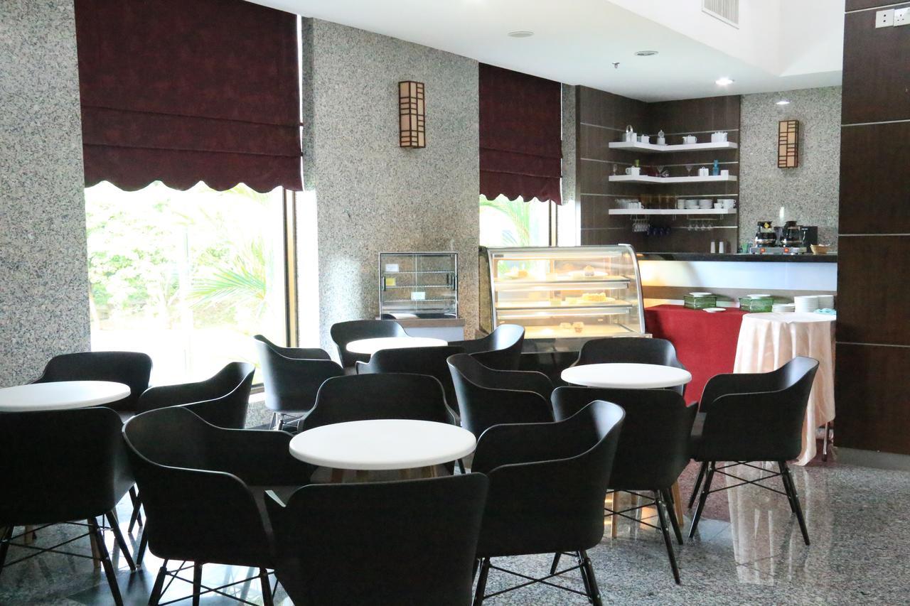 Edc Uum Sintok Hotel Sintuk Buitenkant foto